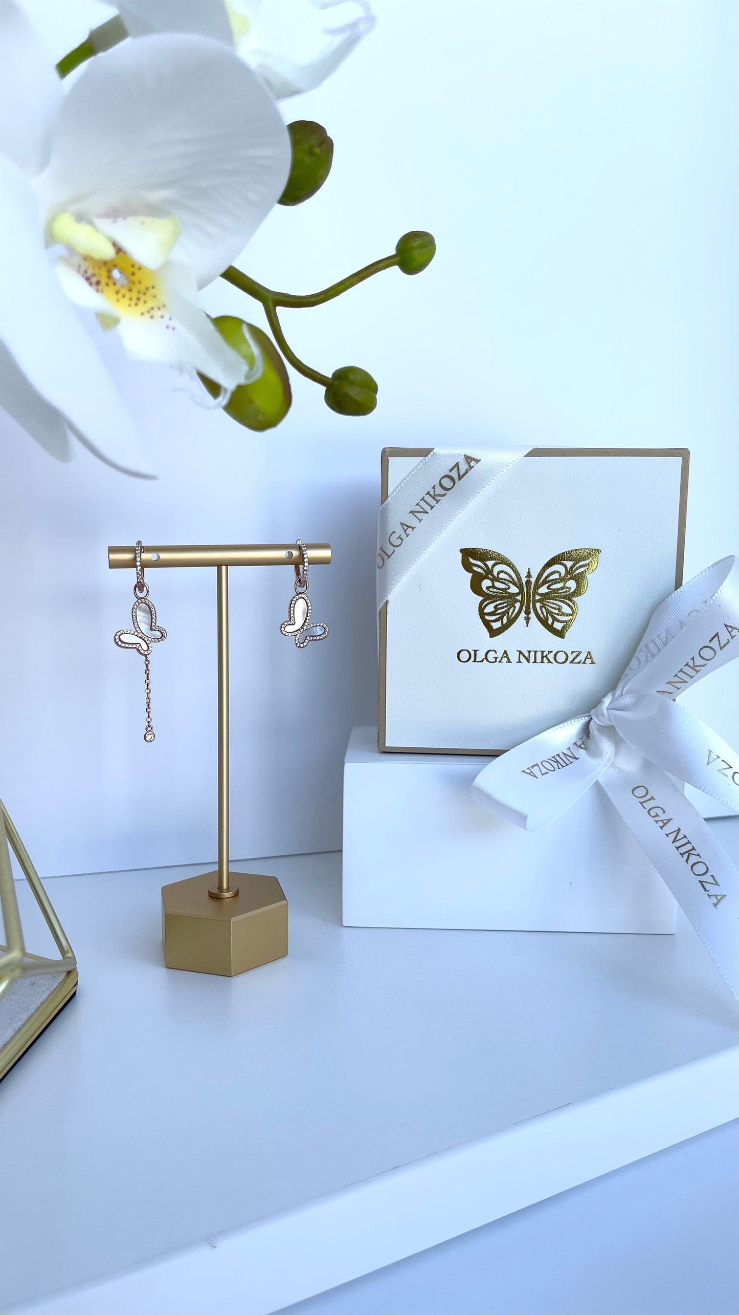 Load image into Gallery viewer, OlgaNikoza Earrings Rose Gold Butterfly Earrings
